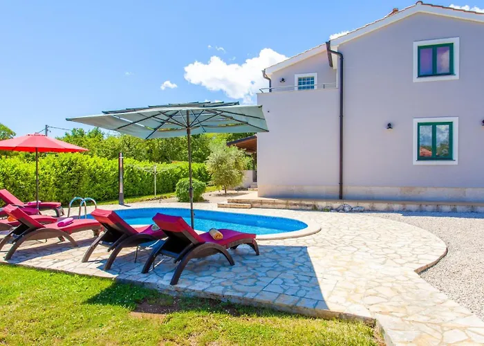 Tara With Beautiful Heated Pool By Gu *