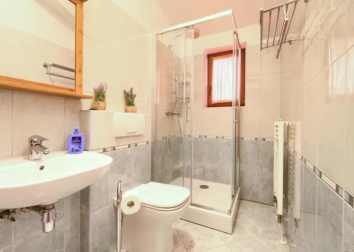 Tara With Beautiful Heated Pool By Gu Villa Kras