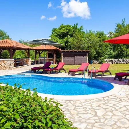Tara With Beautiful Heated Pool By Gu Villa Kras