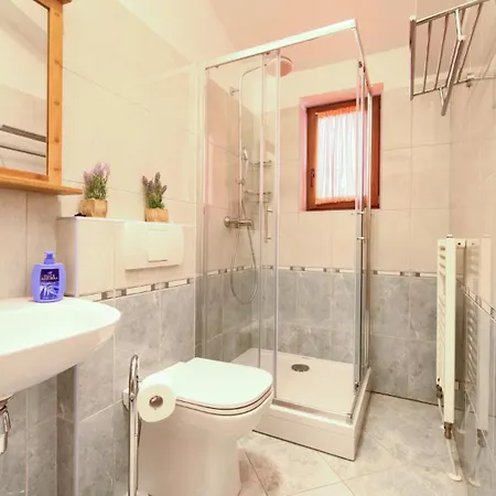 Tara With Beautiful Heated Pool By Gu Villa Kras